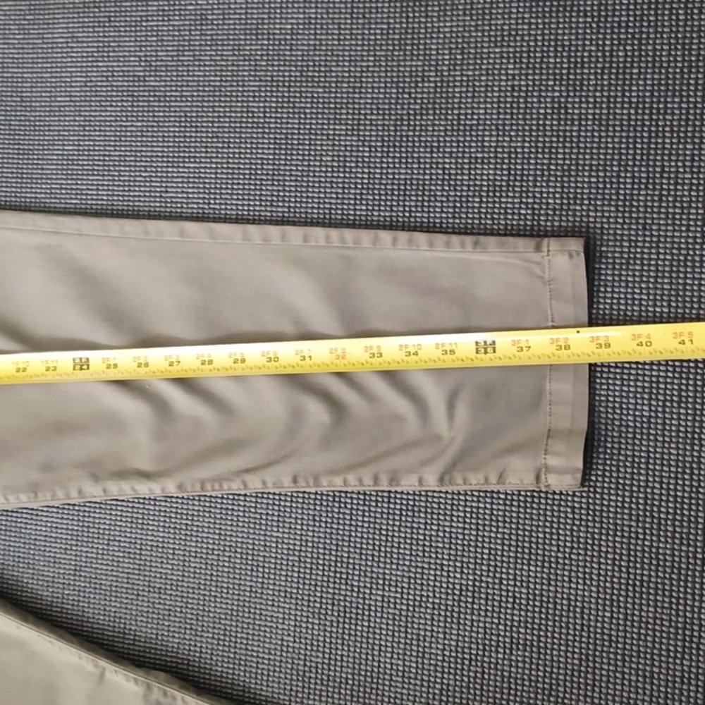 NWT - Size 11 green pants. "High-Rise Mom Pant". Light weight casual. Summer. - Picture 8 of 15